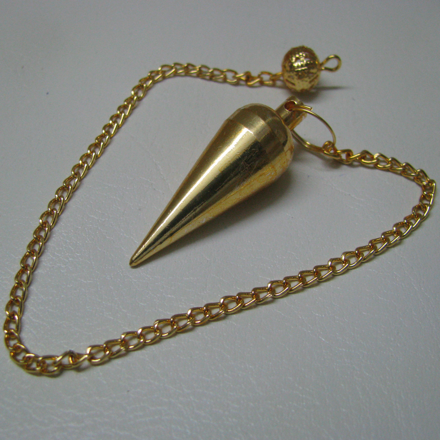 A1076-Metal-Pendulam-For-Dowsing.jpg
